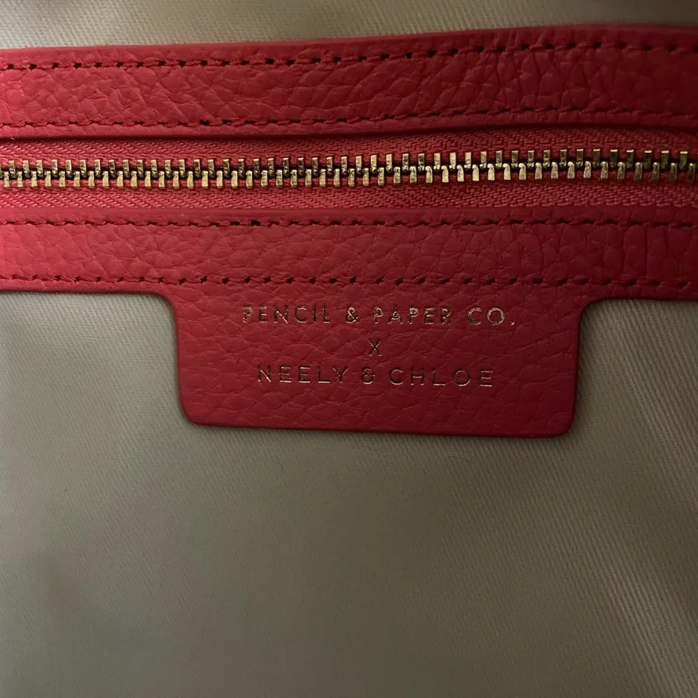 NWT Pencil & Paper Co. x Neely & Chloe Weekender Bag - Picture 6 of 6